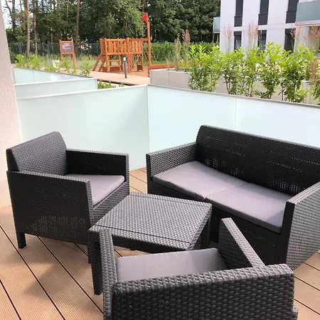 아파트 Maryrosie - Przy Morzu Z Miejscem W Garazu Podziemnym 레왈