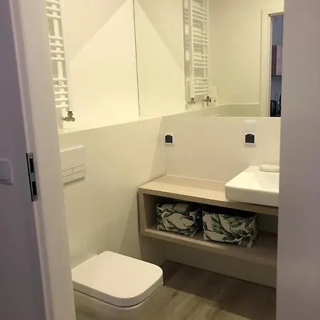 Maryrosie - Przy Morzu Z Miejscem W Garazu Podziemnym